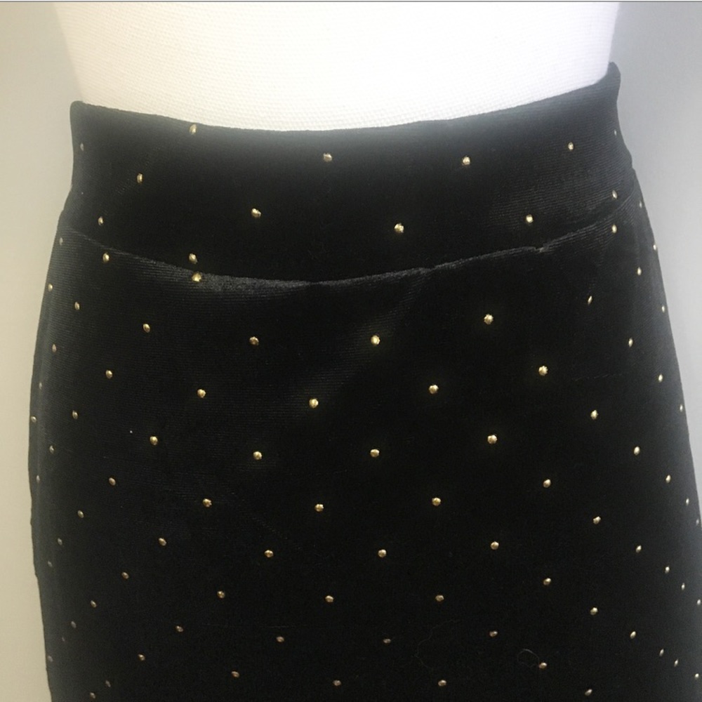 Forever 21 black crushed velvet gold studded skirt - Picture 6 of 8